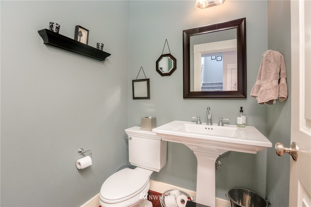 21917 41st Avenue Southeast Bothell, WA 98021 - Photo 12 of 25
