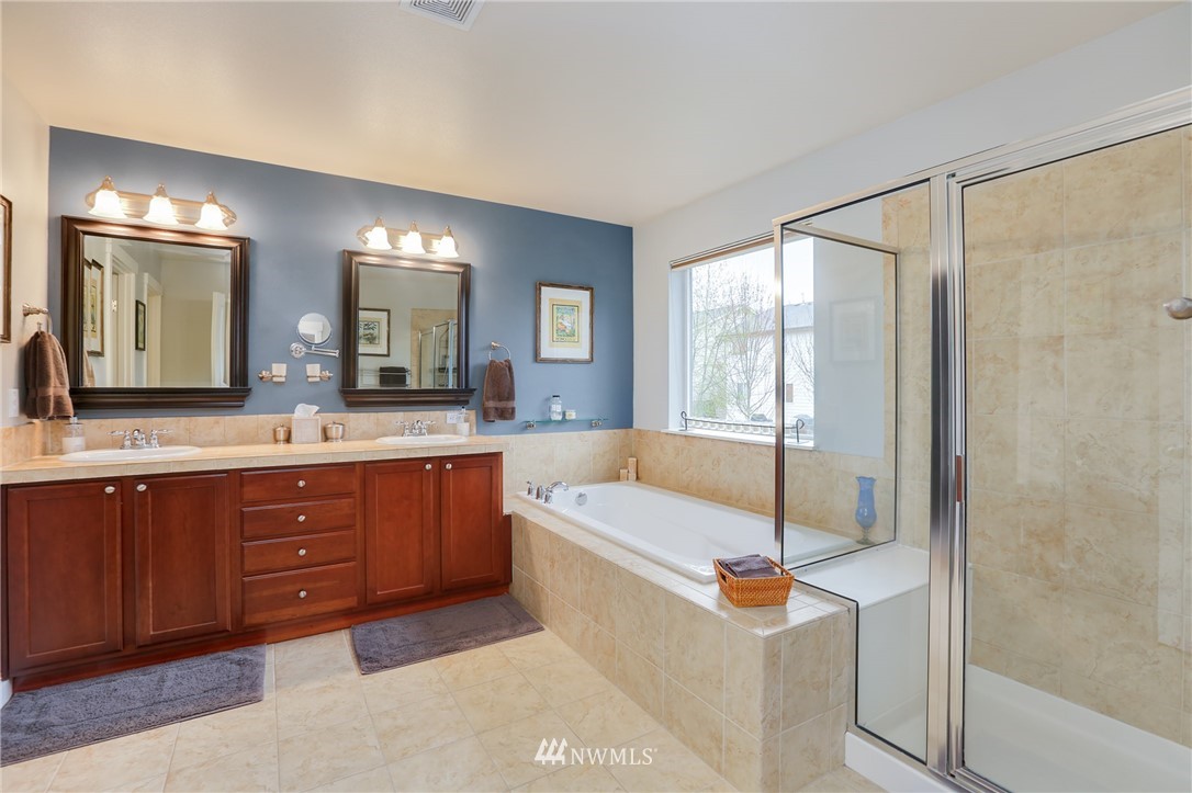 21917 41st Avenue Southeast Bothell, WA 98021 - Photo 14 of 25