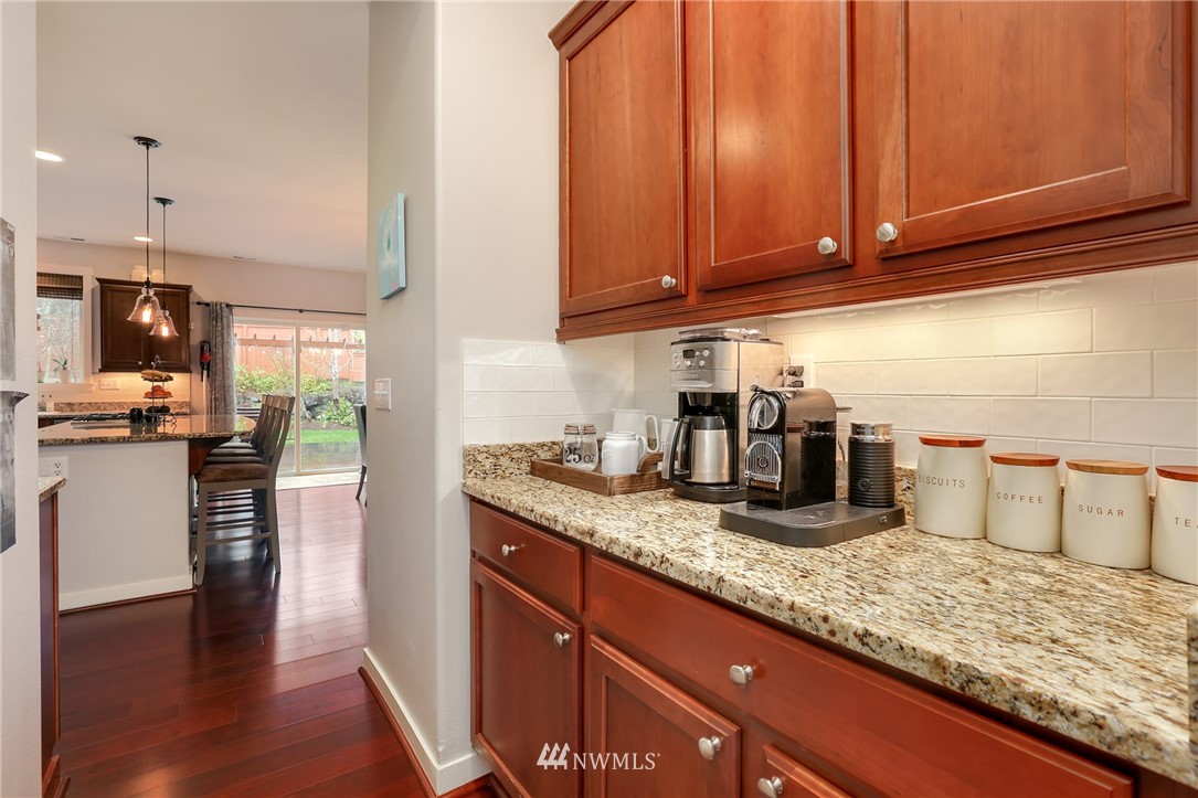 21917 41st Avenue Southeast Bothell, WA 98021 - Photo 6 of 25