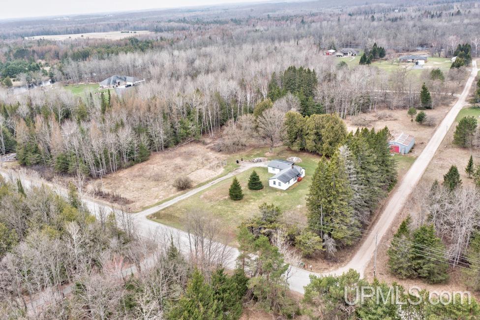 6193 G5 Road Escanaba, MI 49829 - Photo 33 of 36