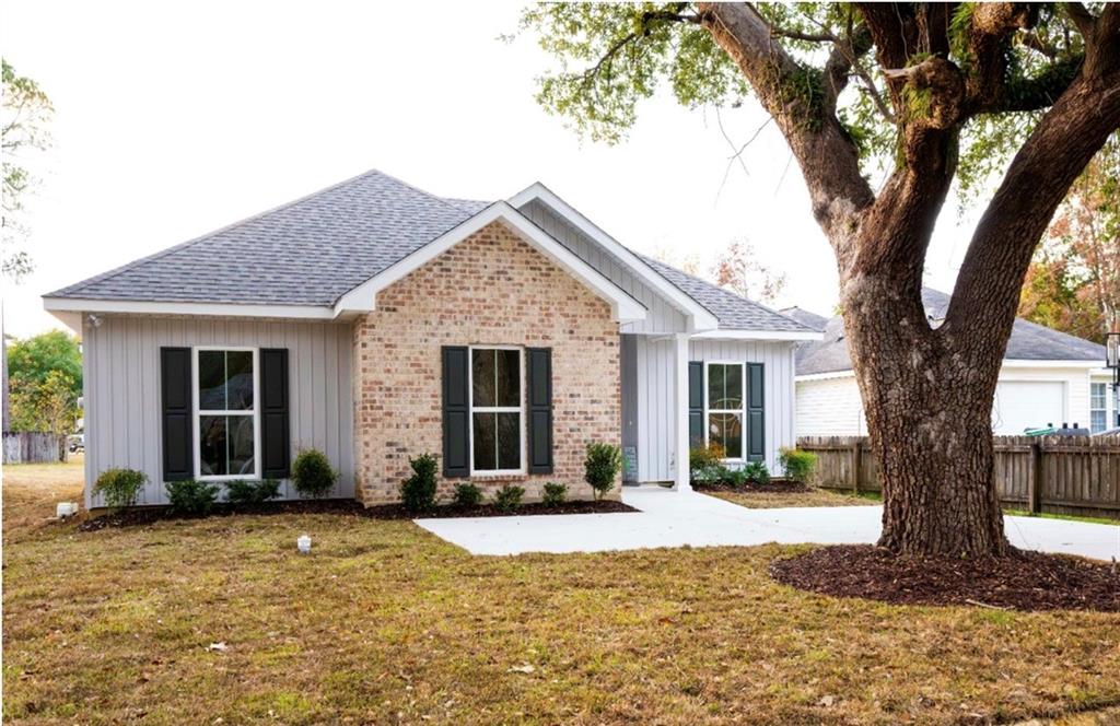 2517 Pelican Street Slidell, LA 70460 - Photo 2 of 14