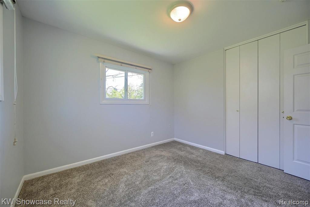 37711 Carson Street Farmington, MI 48331 - Photo 15 of 25