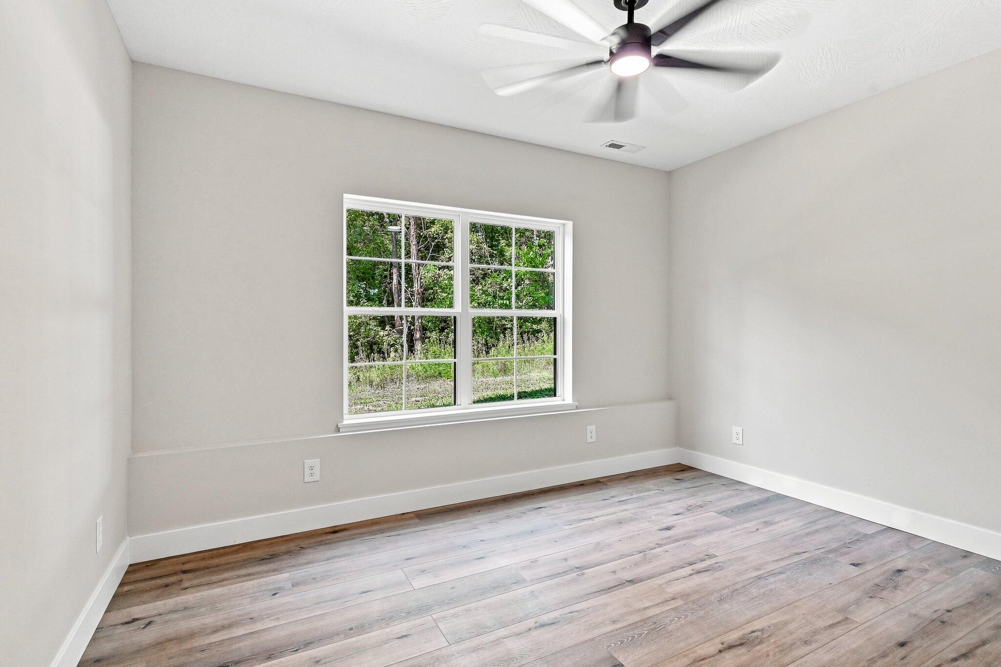 303 Crystal Valley Road Clever, MO 65631 - Photo 38 of 50 36-Crystal_Valley_032