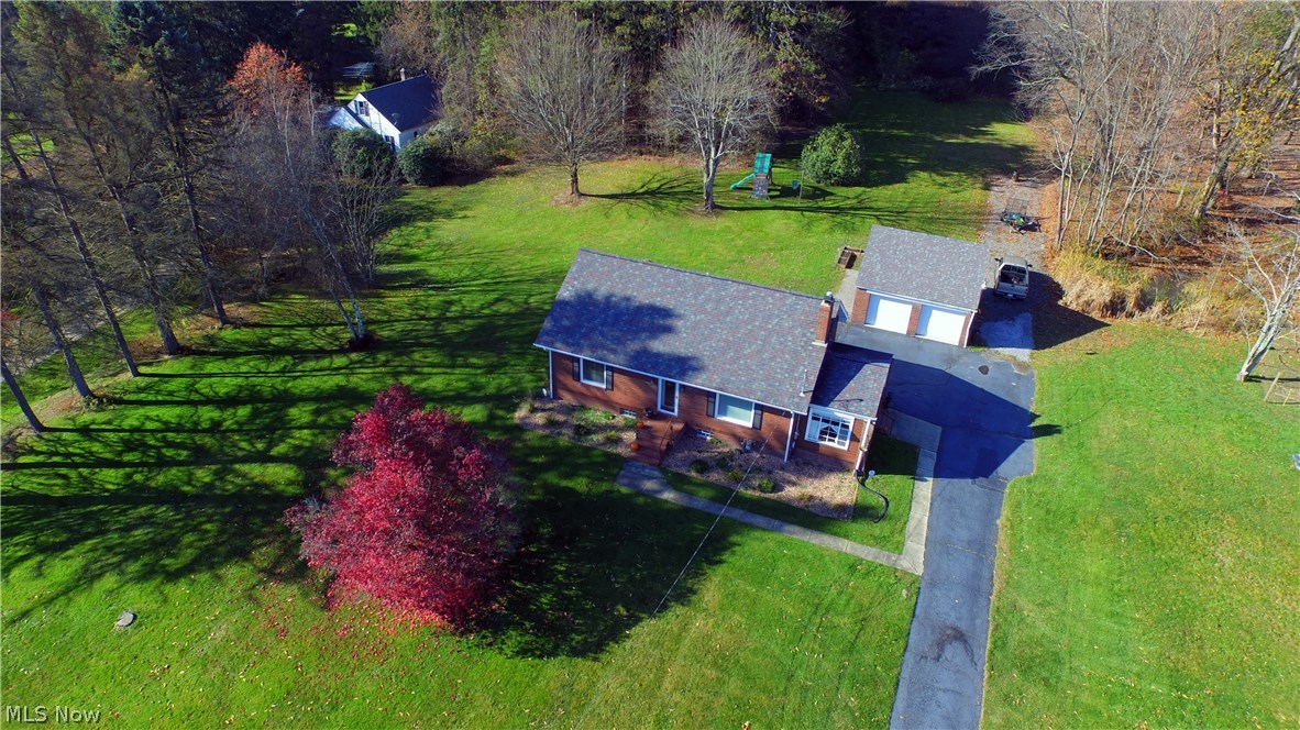 1944 Hubbard Masury Road Hubbard, OH 44425 - Photo 2 of 35 Gallery Image 2