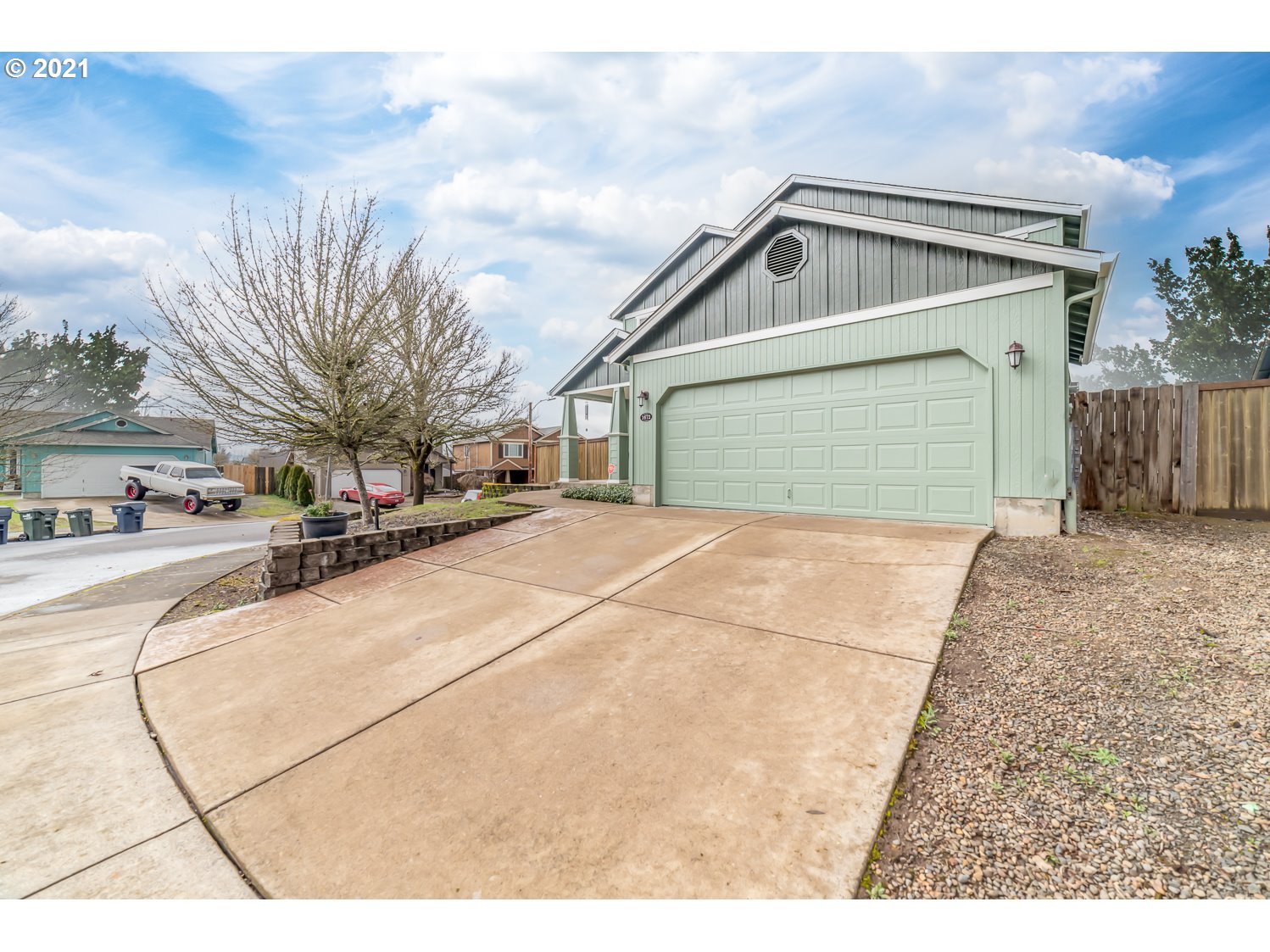 1672 South 60th Street Springfield, OR 97478 - Photo 3 of 25