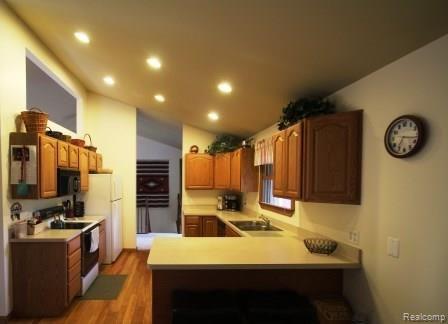 4288 Baldwin Road Metamora, MI 48455 - Photo 6 of 17 Kitchen.jpg