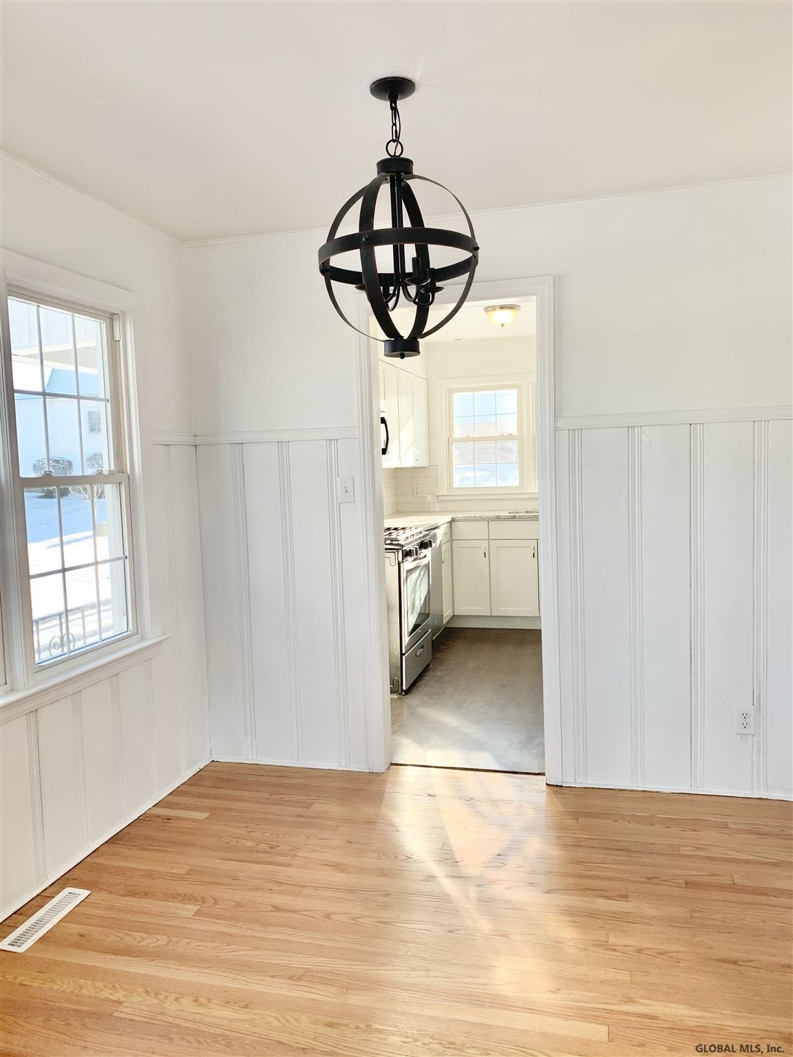 79 Fonda Road Cohoes, NY 12047 - Photo 4 of 70 Photo 4