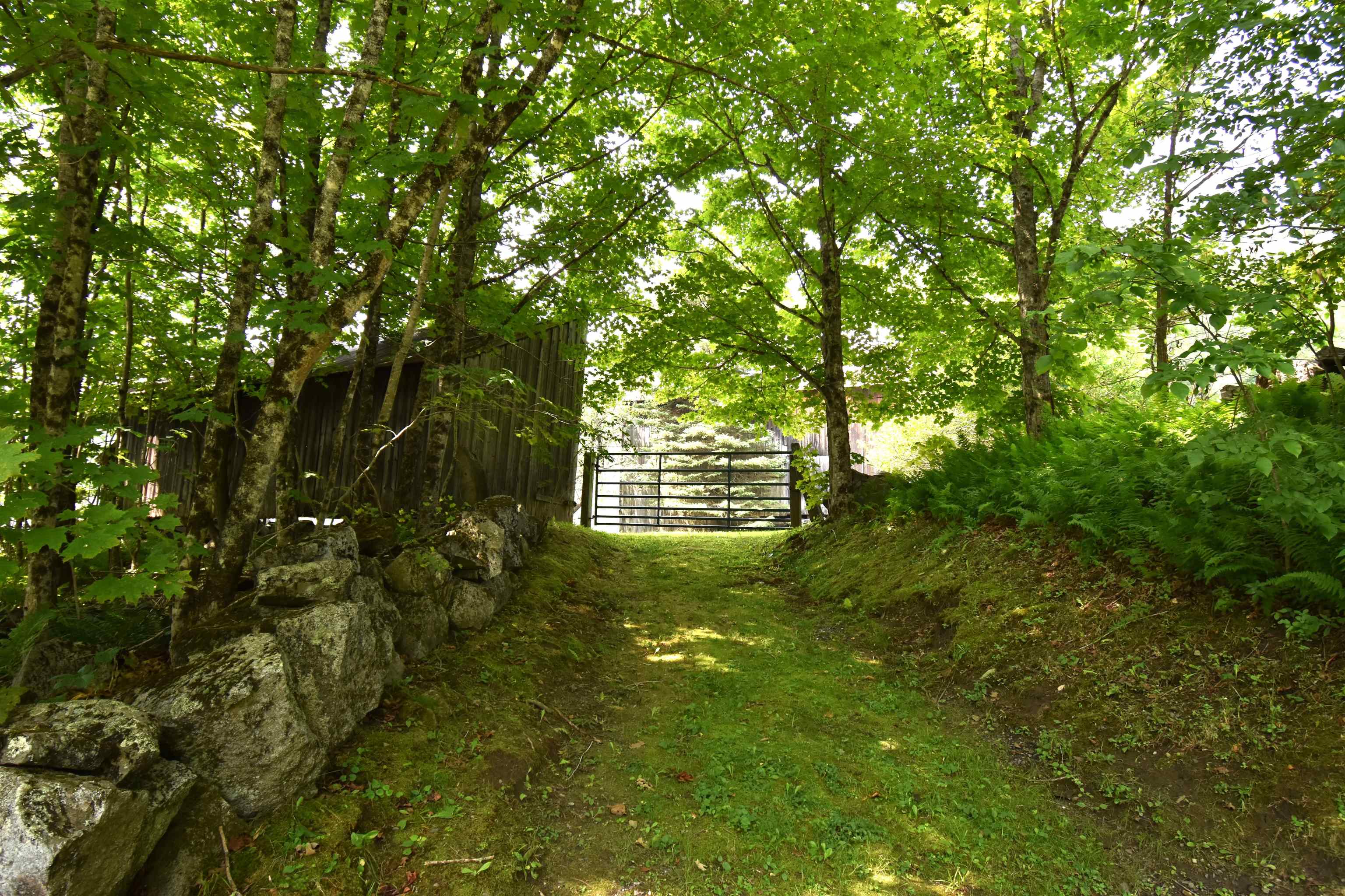 160 Parshley Road Vershire, VT 05083 - Photo 4 of 48