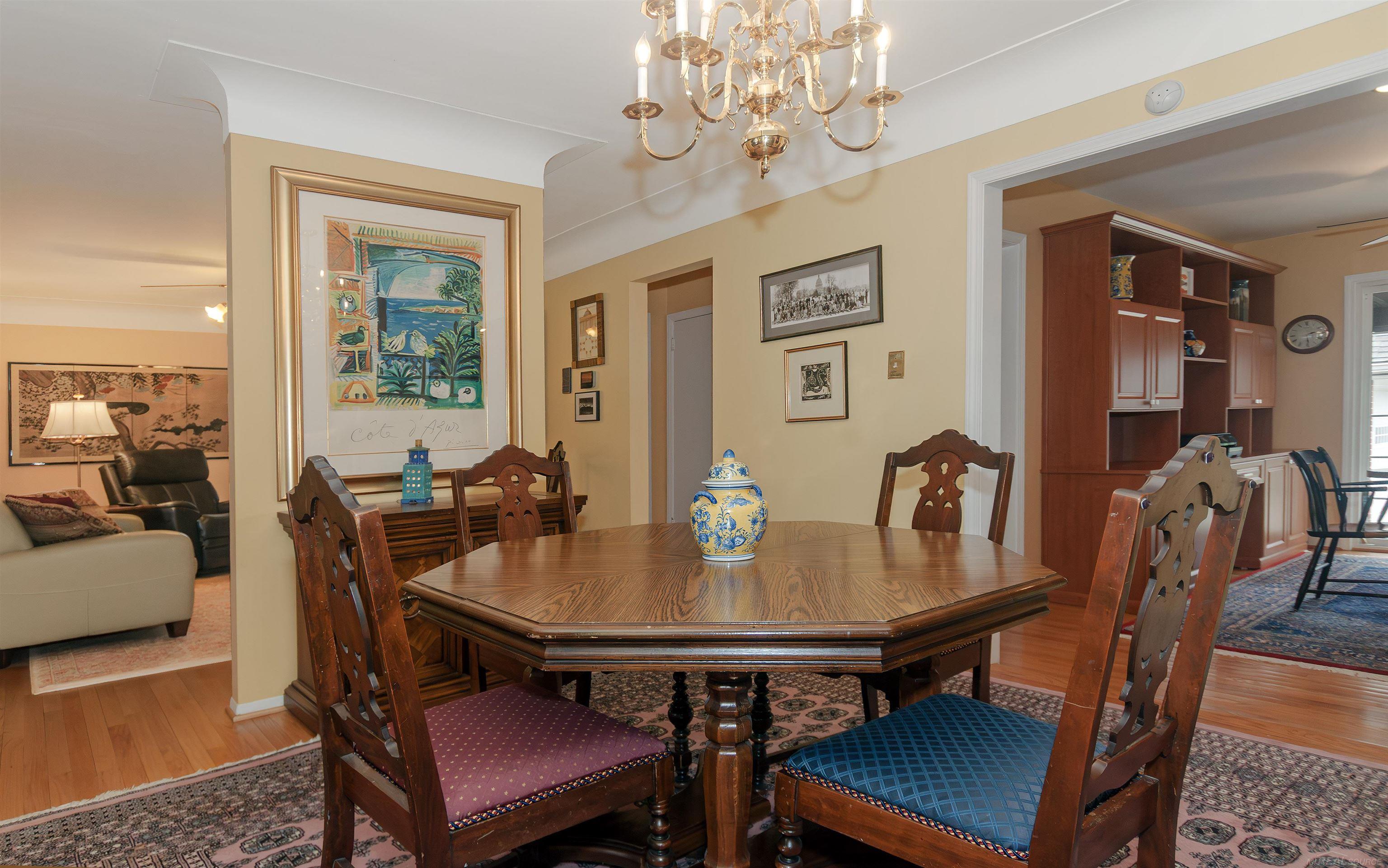1359 Audubon Road Grosse Pointe, MI 48230 - Photo 12 of 70 50138072-4c87e4ef-f824-4059-94e2-e28bddd18b92.JPG