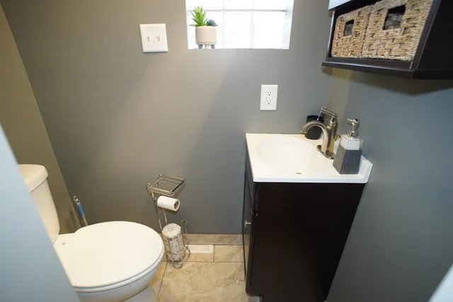 $3,000 | 6092 Cleveland Street, Merrillville, IN 46410