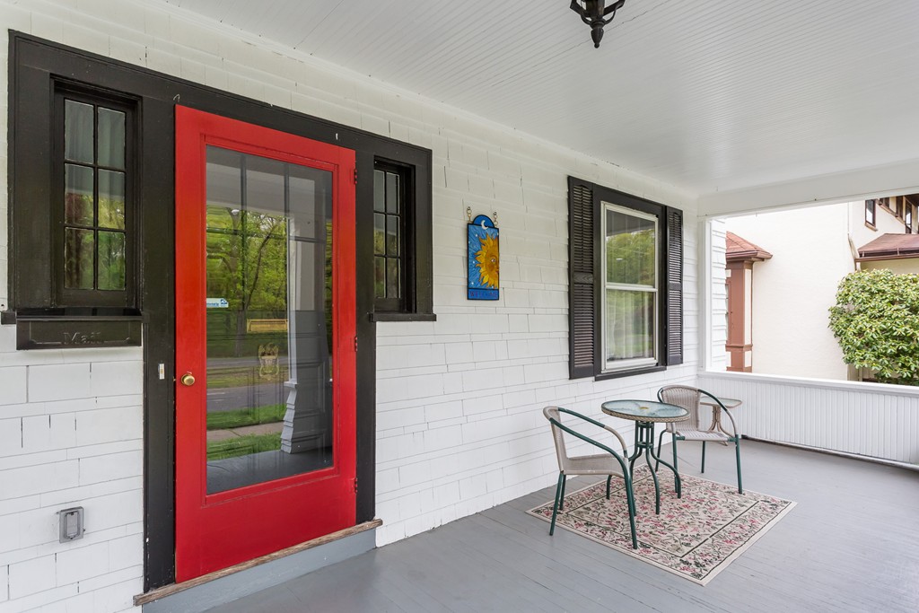 274 Washington Boulevard Springfield, MA 01108 - Photo 5 of 29 Gallery Image 5