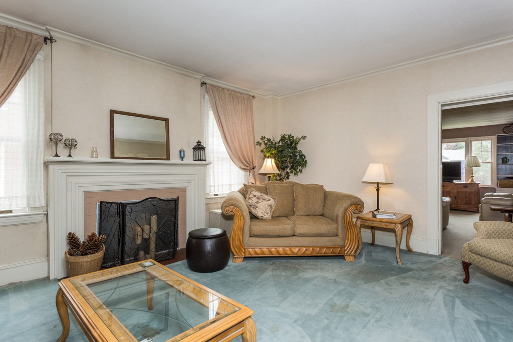 274 Washington Boulevard Springfield, MA 01108 - Photo 7 of 29 Gallery Image 7