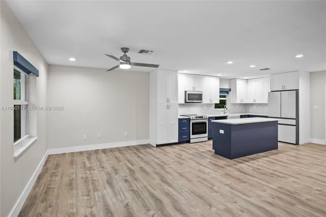 $3,000 | 12090 164th Court North, Unit COTTAGE, Jupiter, FL 33478