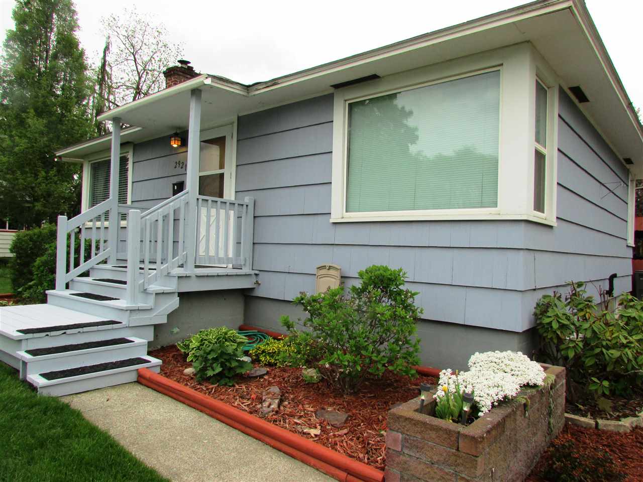 2921 North Willow Road Spokane, WA 99206 - Photo 3 of 19