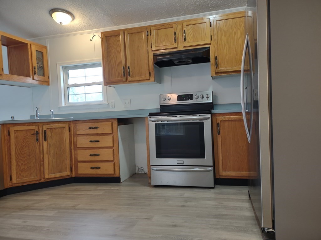 81 Rabbit Road Salisbury, MA 01952 - Photo 10 of 21 Gallery Image 10