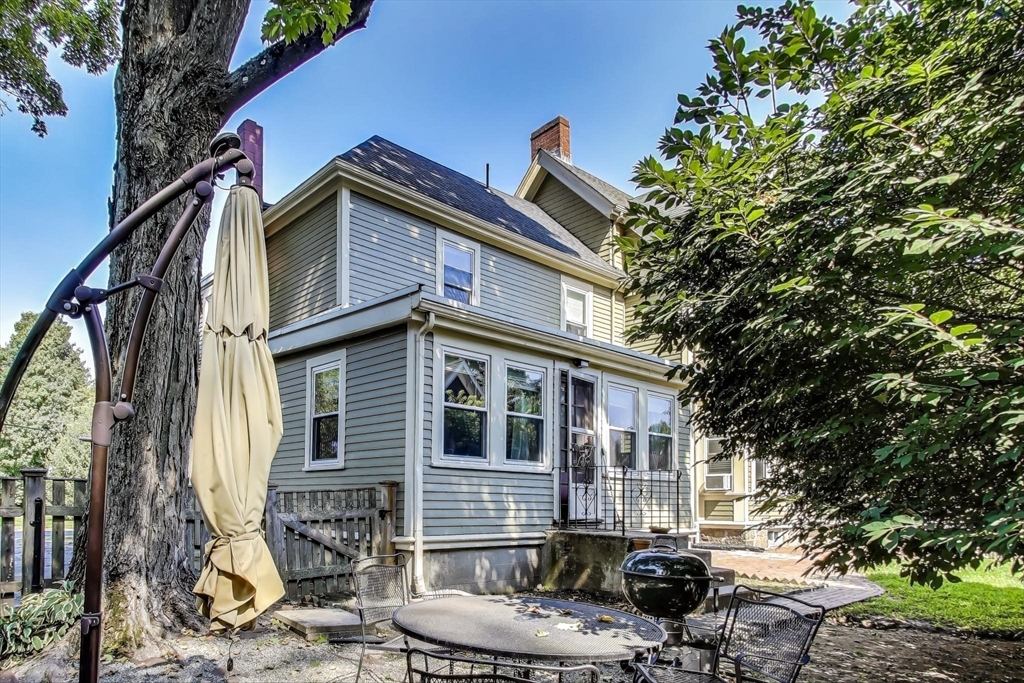 2 Elm Street Wellesley, MA 02481 - Photo 38 of 40