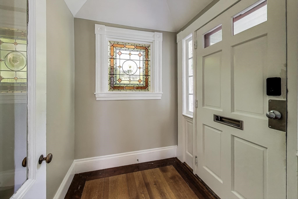 2 Elm Street Wellesley, MA 02481 - Photo 7 of 40