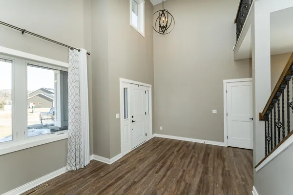 $599,900 | 330 5th Street Southeast, Oronoco, MN 55960