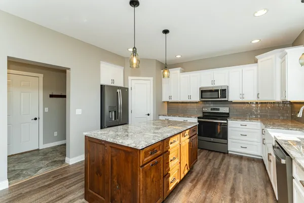 $599,900 | 330 5th Street Southeast, Oronoco, MN 55960