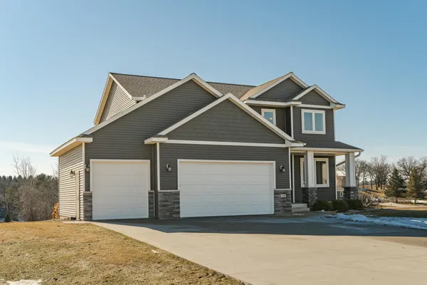 $599,900 | 330 5th Street Southeast, Oronoco, MN 55960