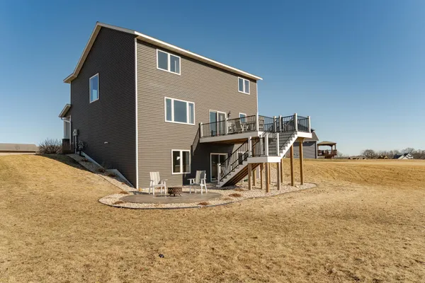 $599,900 | 330 5th Street Southeast, Oronoco, MN 55960