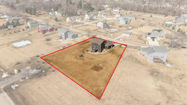 $599,900 | 330 5th Street Southeast, Oronoco, MN 55960