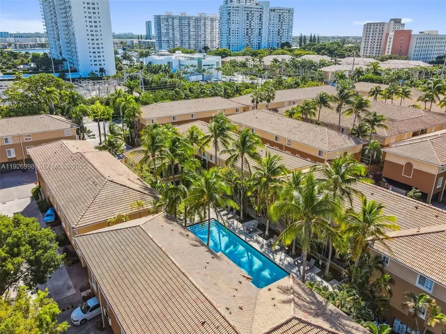 a picture of city view