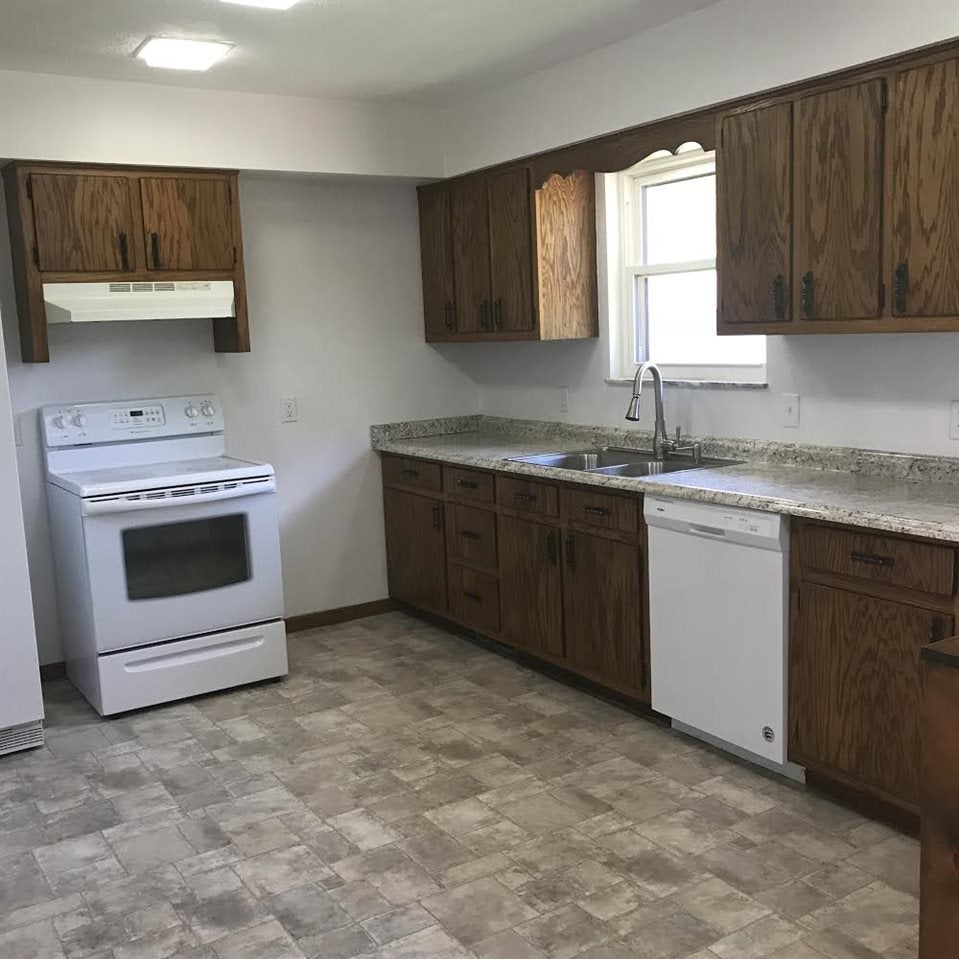 523 Lynn Road Kenova, WV 25530 - Photo 2 of 18 Gallery Image 2