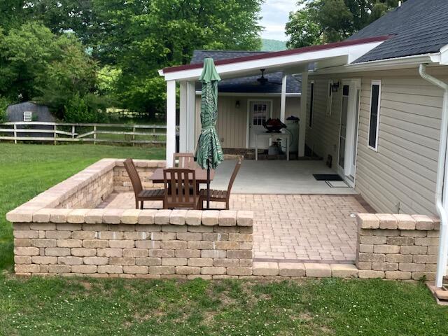 2348 East Ruritan Road Roanoke, VA 24012 - Photo 11 of 31 a view of outdoor space yard and patio