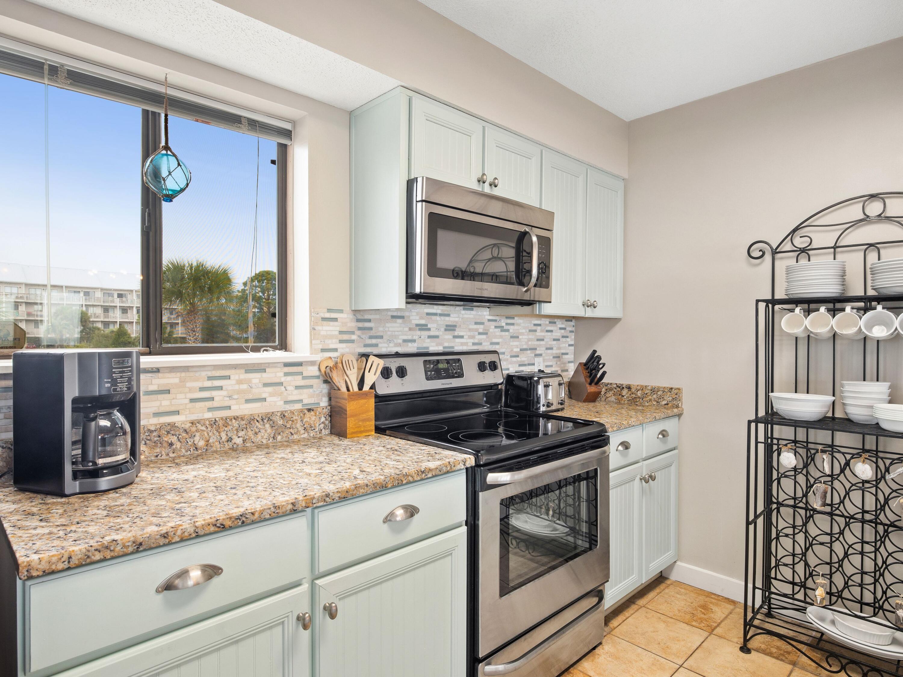 207 Beachfront Trail, Unit 4 Santa Rosa Beach, FL 32459 - Photo 11 of 46 Kitchen