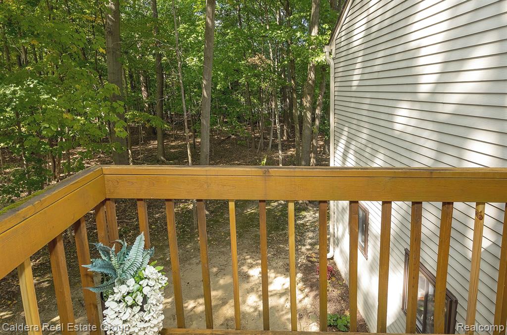 1510 Streamwood Court Rochester Hills, MI 48307 - Photo 23 of 32