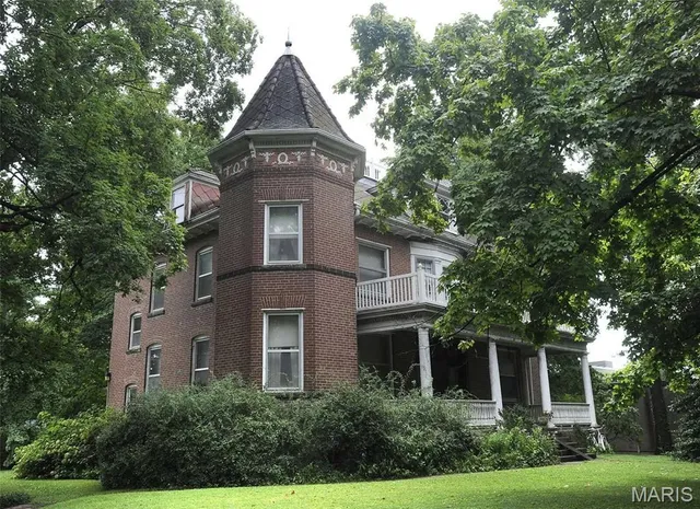 $225,000 | 344 North Ellis Street, Cape Girardeau, MO 63701