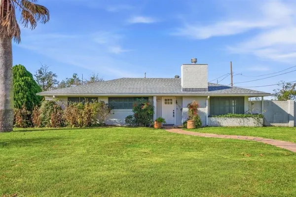 $239,000 | 2100 Winnie Street, Lake Charles, LA 70601