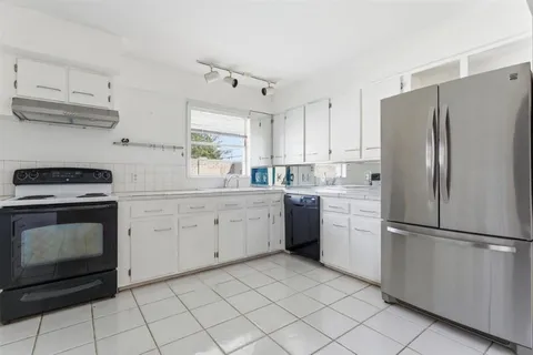 $239,000 | 2100 Winnie Street, Lake Charles, LA 70601