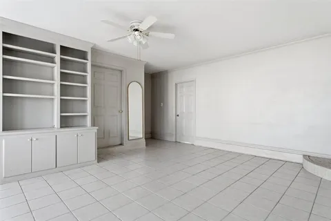 $239,000 | 2100 Winnie Street, Lake Charles, LA 70601