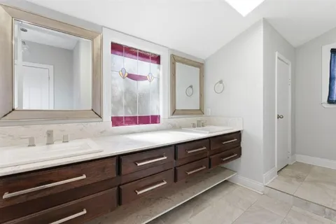 $239,000 | 2100 Winnie Street, Lake Charles, LA 70601