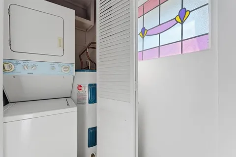 $239,000 | 2100 Winnie Street, Lake Charles, LA 70601