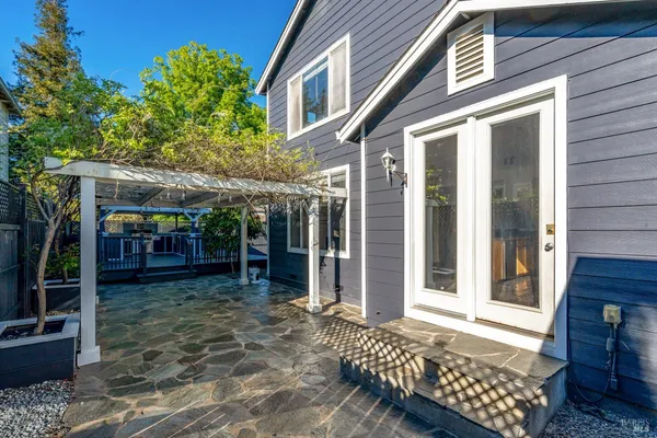 $809,000 | 8843 Oakfield Lane, Windsor, CA 95492