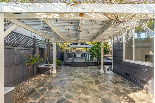 $809,000 | 8843 Oakfield Lane, Windsor, CA 95492