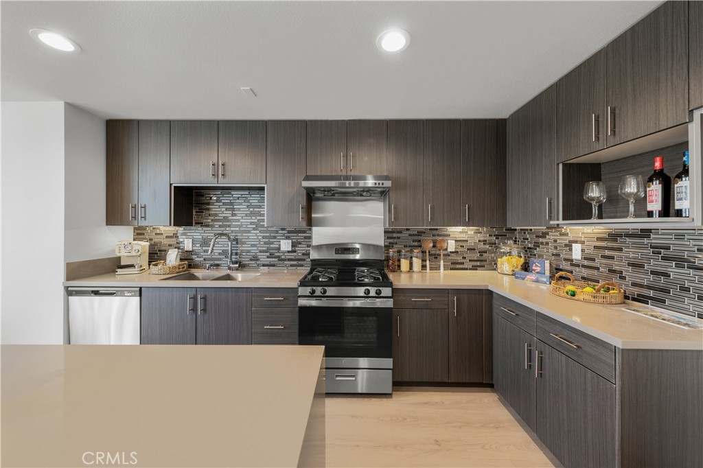 168 South Monterey Street, Unit 508 Alhambra, CA 91801 - Photo 2 of 69