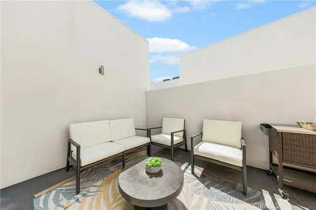 $1,350,000 | 168 South Monterey Street, Unit 508, Alhambra, CA 91801