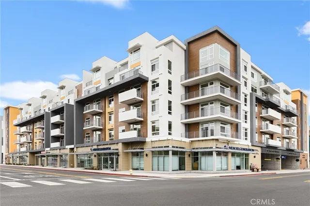 $1,350,000 | 168 South Monterey Street, Unit 508, Alhambra, CA 91801