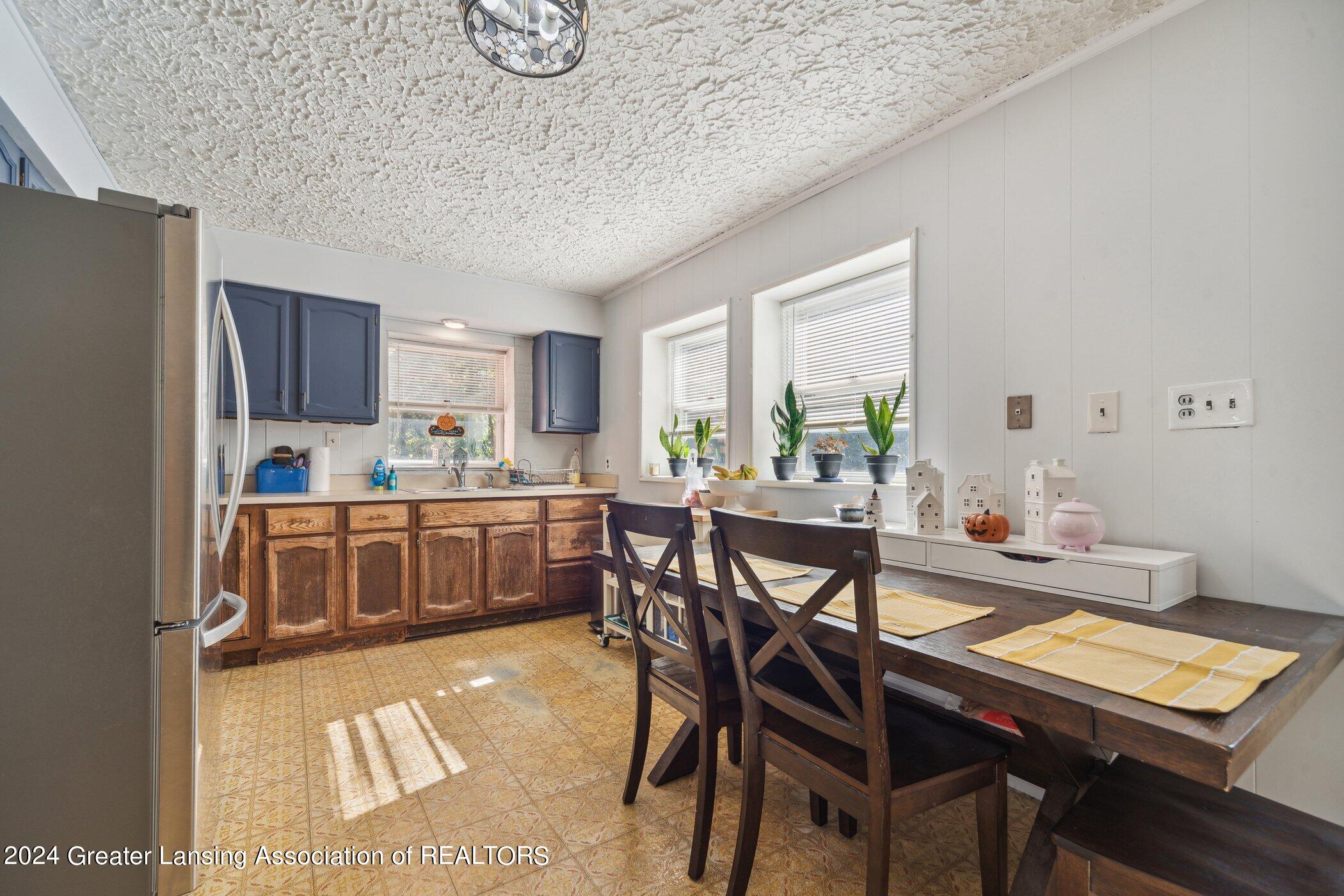2368 Epley Road Williamston, MI 48895 - Photo 4 of 12 2368-Epley-Rd-Williamston-MI-48895-Windo