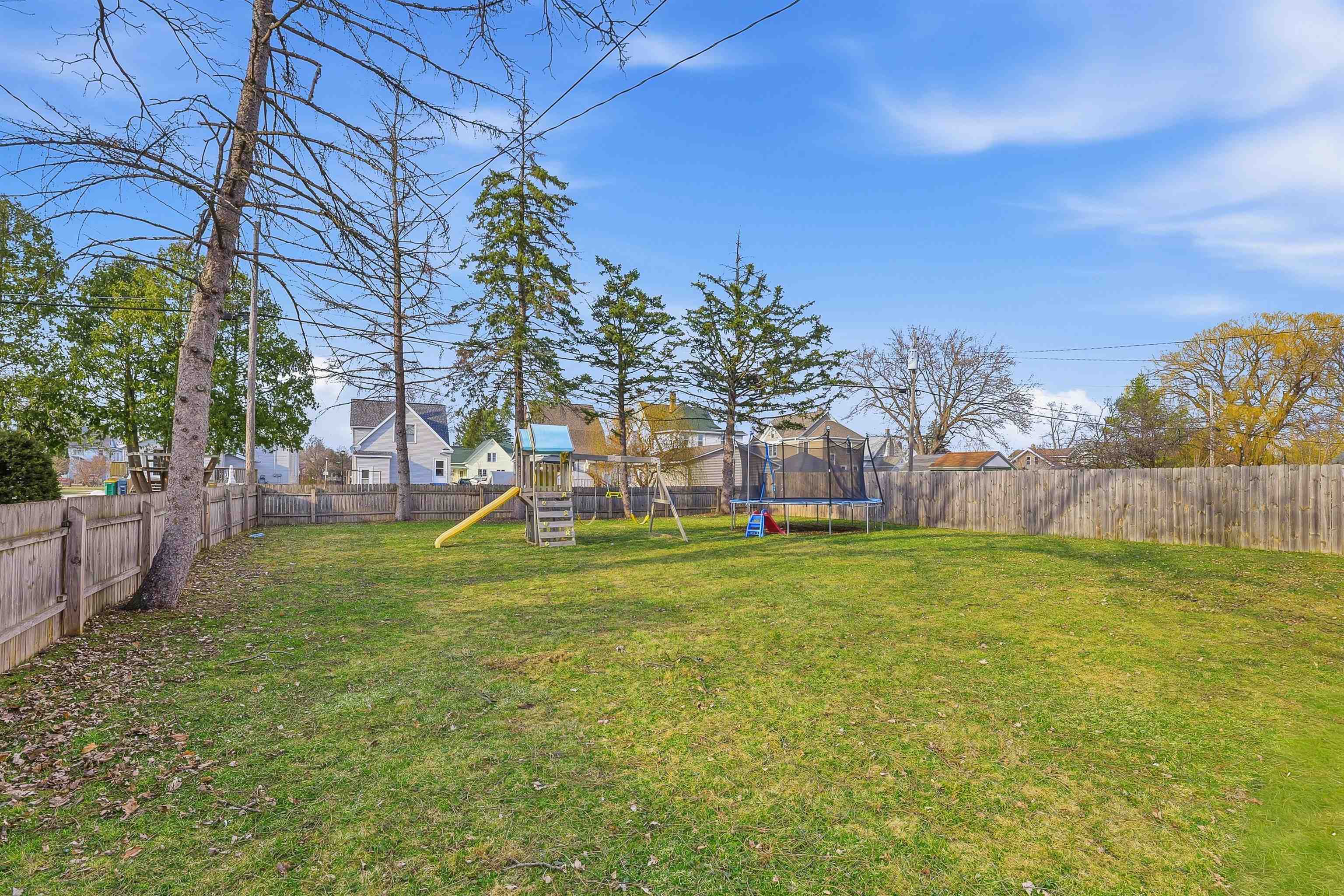 253 4th Street Fond du Lac, WI 54935 - Photo 22 of 31