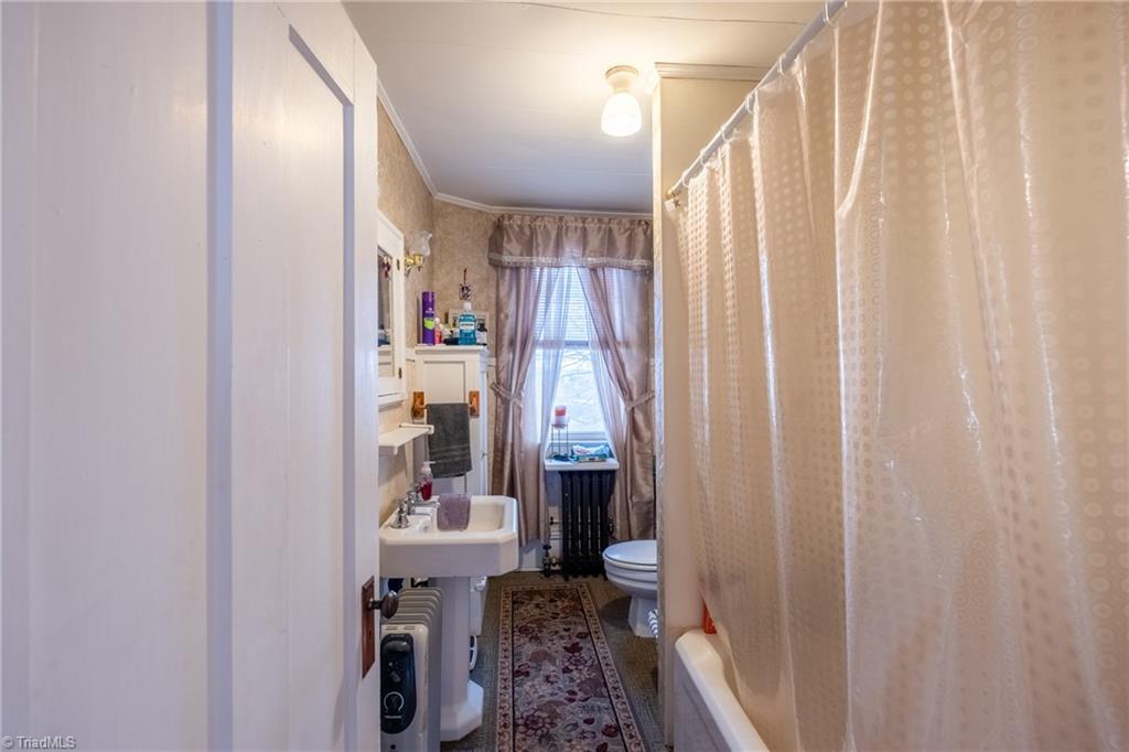 519 Maple Street Mount Airy, NC 27030 - Photo 28 of 50