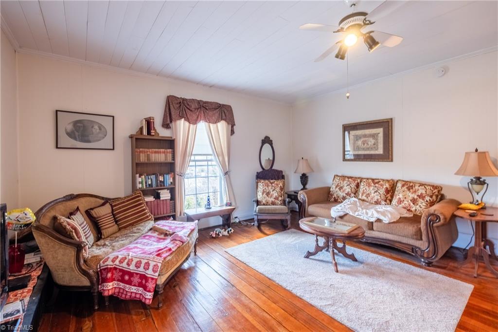 519 Maple Street Mount Airy, NC 27030 - Photo 34 of 50