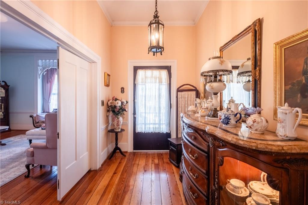 519 Maple Street Mount Airy, NC 27030 - Photo 7 of 50