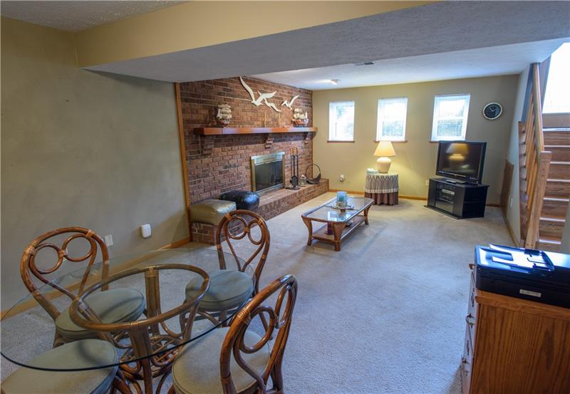 3032 Haberlein Road Gibsonia, PA 15044 - Photo 14 of 25 Gallery Image 14