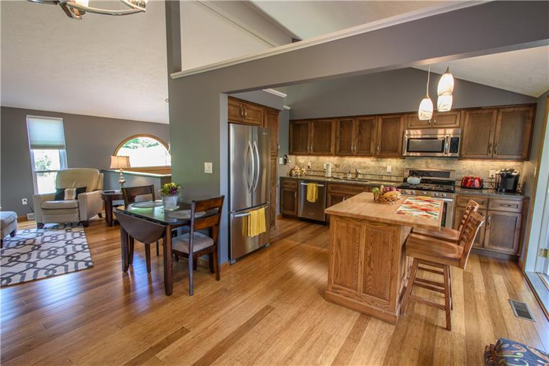 3032 Haberlein Road Gibsonia, PA 15044 - Photo 5 of 25 Gallery Image 5