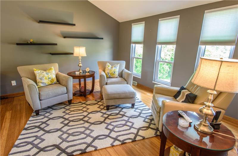 3032 Haberlein Road Gibsonia, PA 15044 - Photo 7 of 25 Gallery Image 7